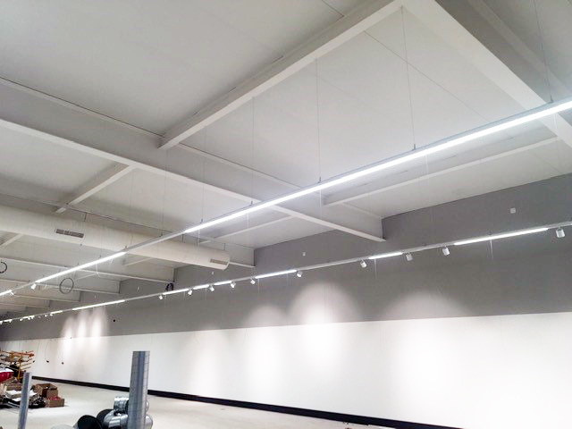 Span-Lock catenary suspension solution in retail store